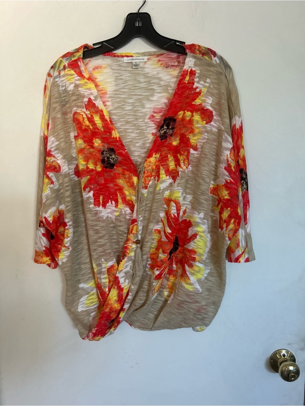 John Paul Richard Women's Top Floral L
Dolman Sleeves Front Cross Over